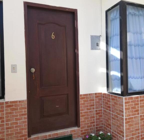 פנסיון Hostal Villamil