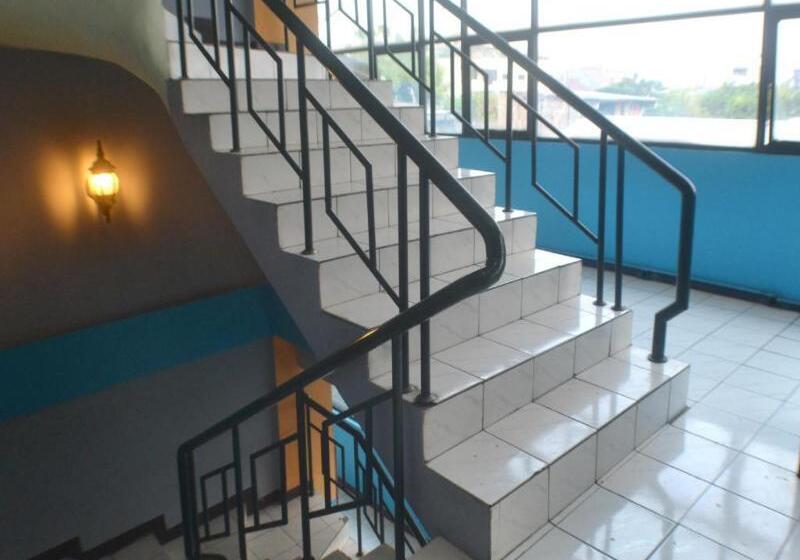 بنسيون Istana Bungur