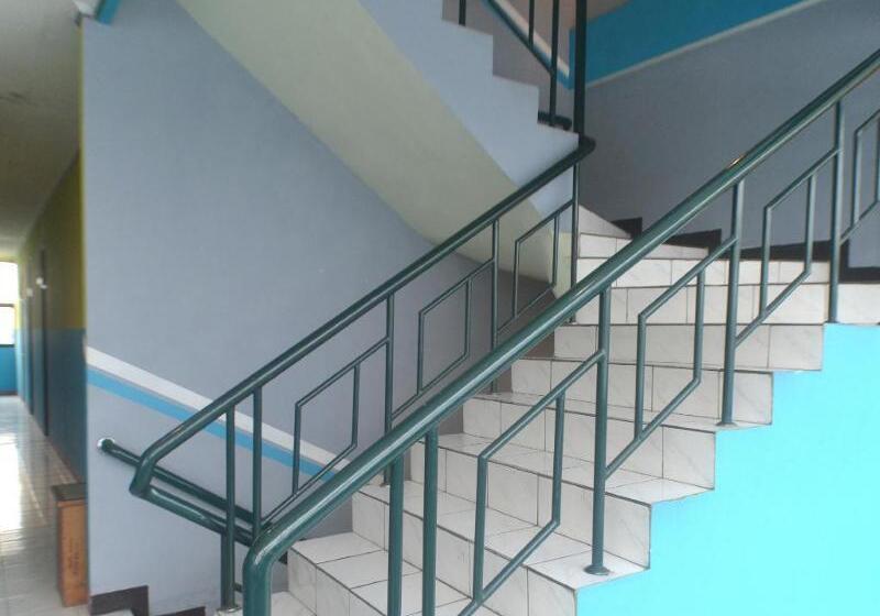 بنسيون Istana Bungur