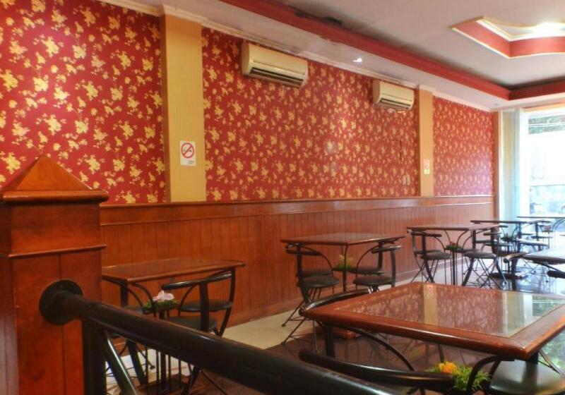 بنسيون Istana Bungur