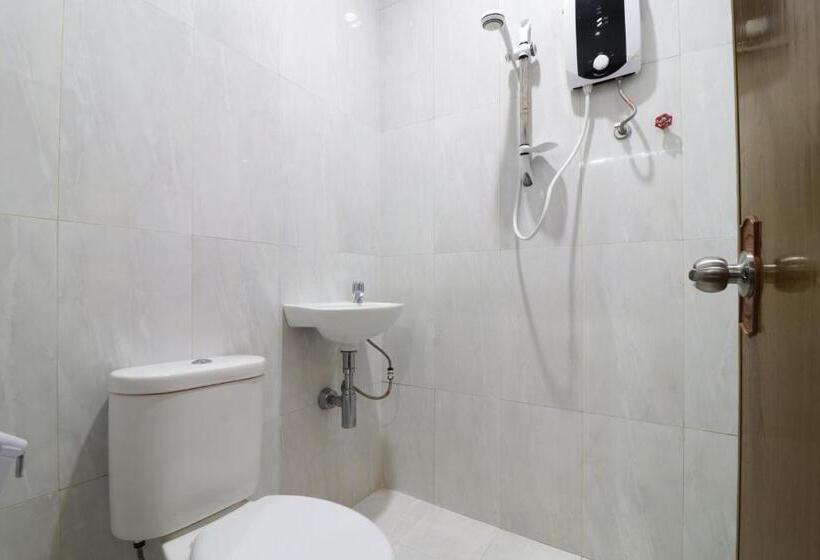 بنسيون Istana Bungur