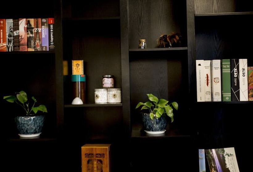 بنسيون Niuguanjia Modern Guest House