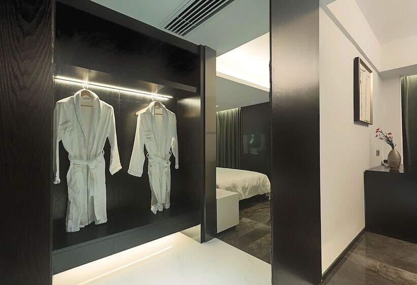 بنسيون Niuguanjia Modern Guest House