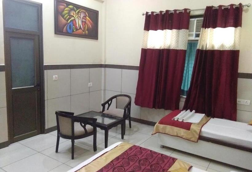 פנסיון Primrose  And Restaurant