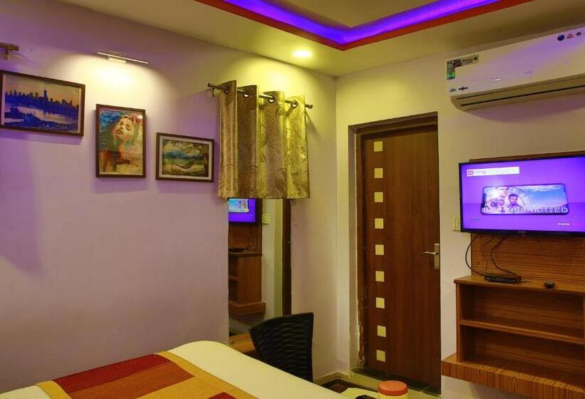 بنسيون Shaleen Elegance Homestay Nakki Lake 400 Meters