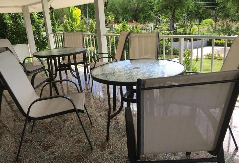 Resort Sangchan Garden At Kaeng Krachan