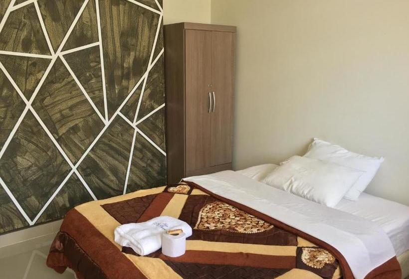 هاستل Hostal La Cueva Moyobamba