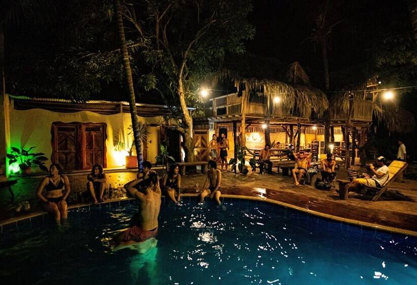 הוסטל Kanta Sana