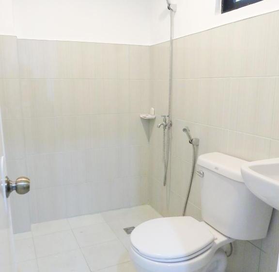 هاستل Nanette's Tourist Inn