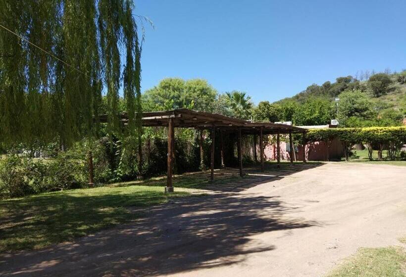 ユースホステル Posada Cerro Los Nogales