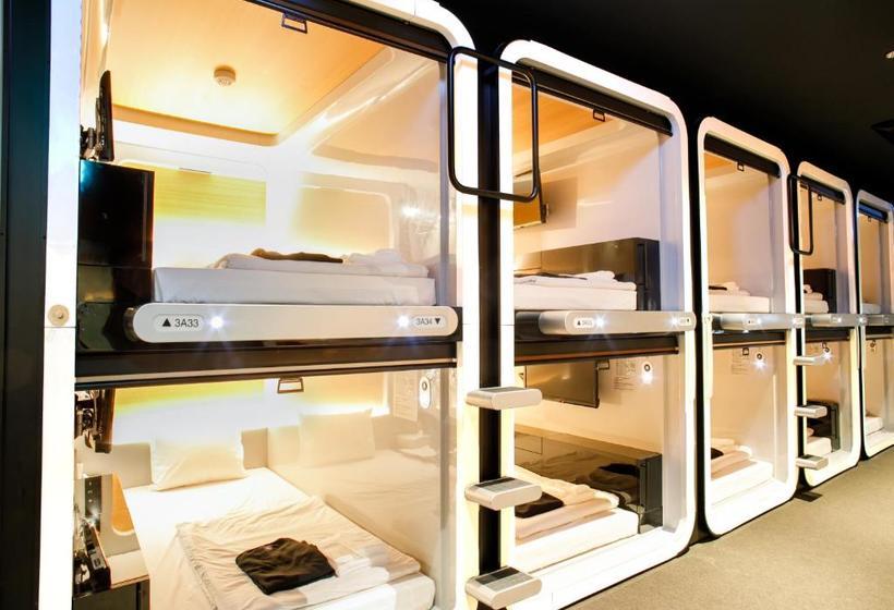 Капсульный Oтель First Cabin Tkp Nagoya Station