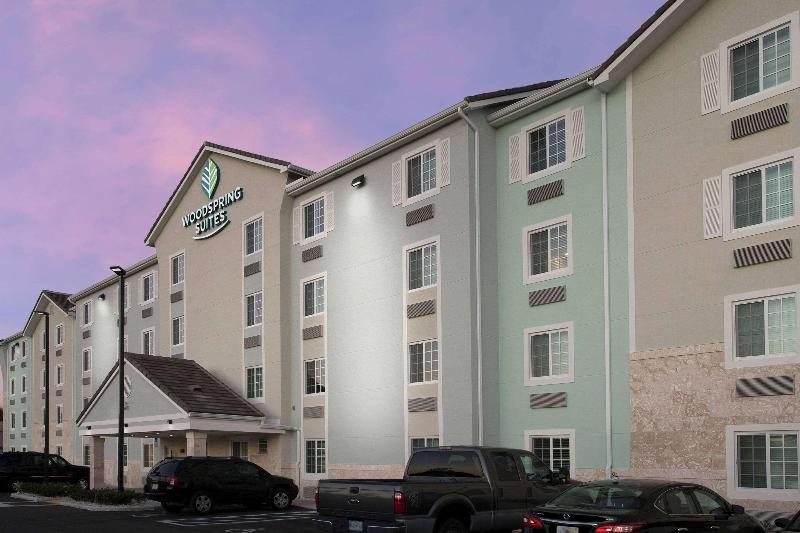 בית מלון כפרי Woodspring Suites Miami Southwest