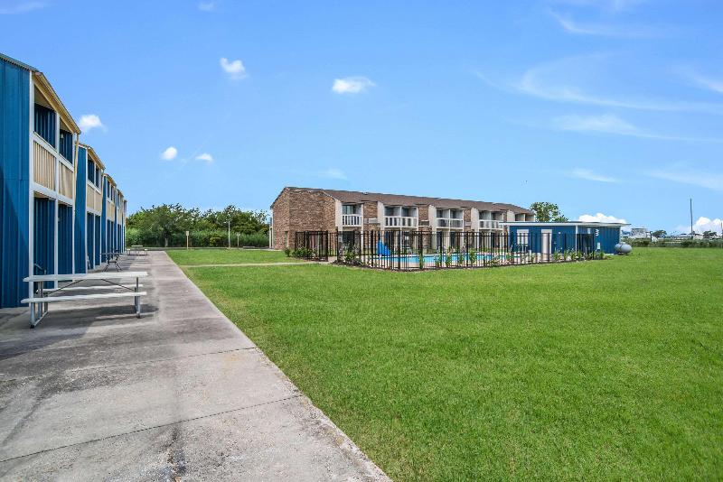 汽车旅馆 Rodeway Inn At Somers Cove Marina