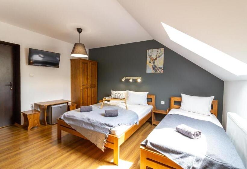 Pensionat Airport Károly Centrál