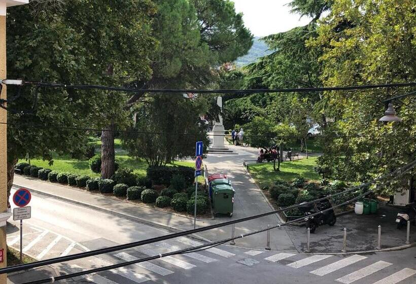 پانسیون Apartments & Rooms Nardin