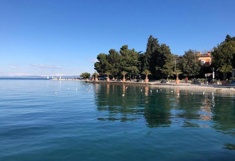 پانسیون Apartments & Rooms Nardin