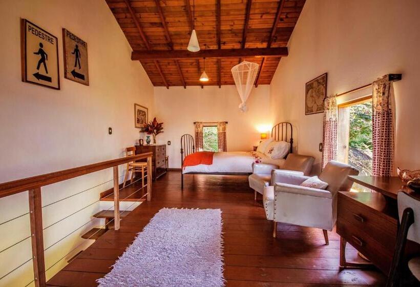 פנסיון Bus Stop Paraty