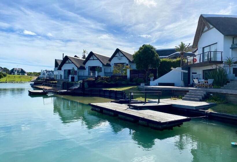 פנסיון Canal Guest House