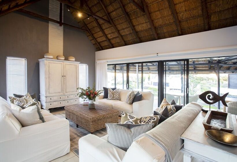 פנסיון Canal Guest House