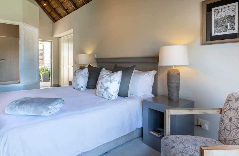 פנסיון Canal Guest House