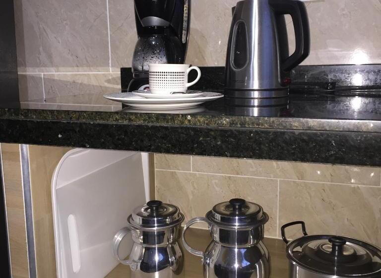 پانسیون Casa Helga A Dos Cuadras De La Basílica, Casa Entera Con Jardín Amplio, 6 Habitaciones, 5 Baños, Coc