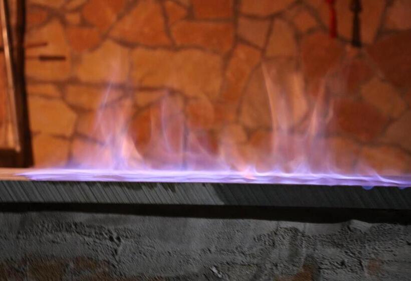 پانسیون Guest House Ucha