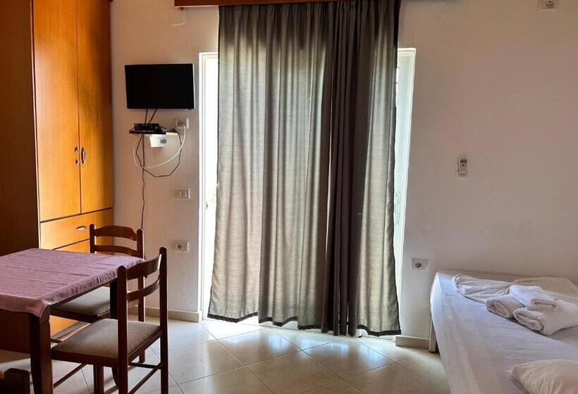 膳宿费 Guesthouse Dollomaja Ksamil