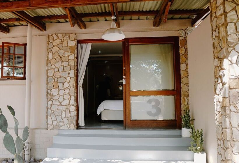 פנסיון Lighthouse Guesthouse & Cafe