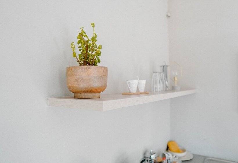 פנסיון Lighthouse Guesthouse & Cafe