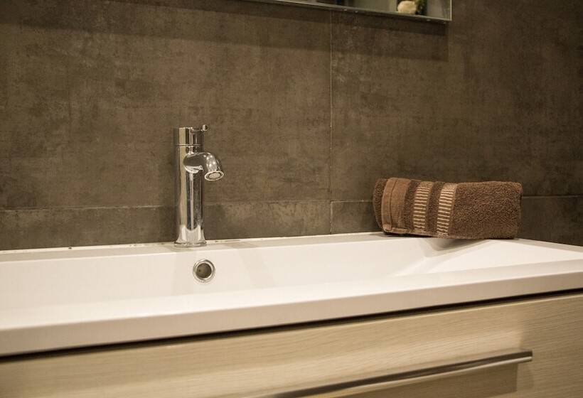 پانسیون Luxury Msida Circle Suites