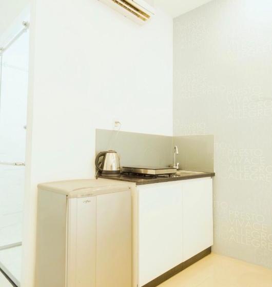 پانسیون Moka S House