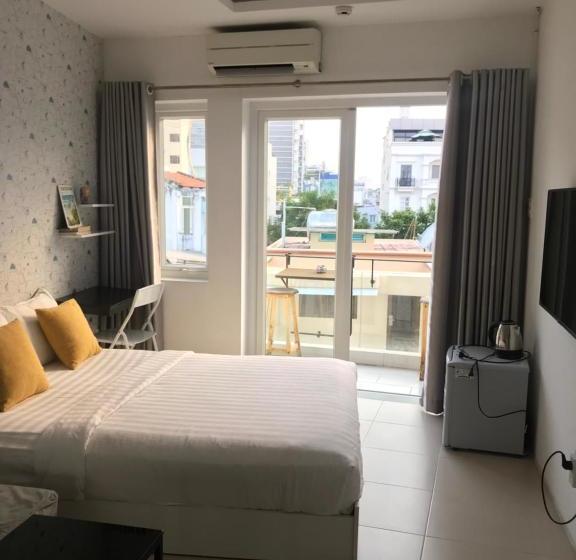 پانسیون Moka S House