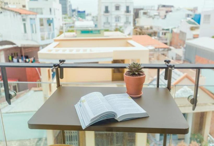 پانسیون Moka S House