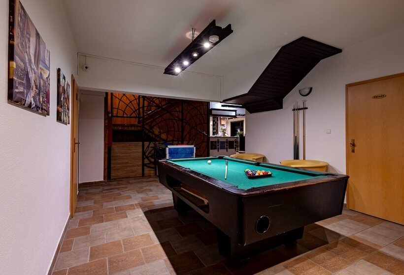 بنسيون Penzión Lomnicky