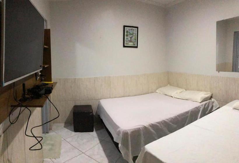 פנסיון Pousada Silva