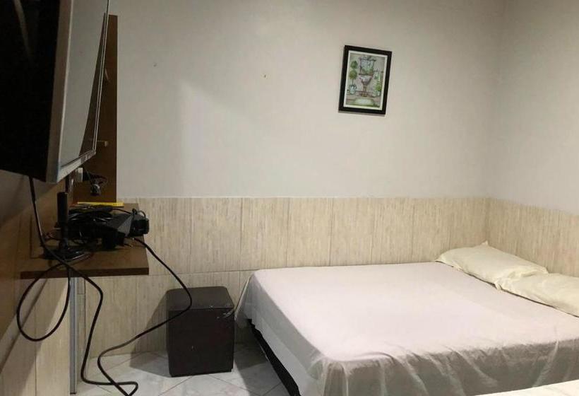 פנסיון Pousada Silva