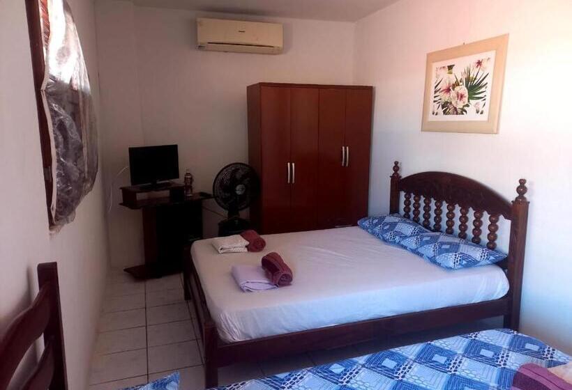 膳宿费 Suítes Centro Praia