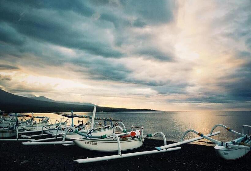 פנסיון Valomia Beachfront