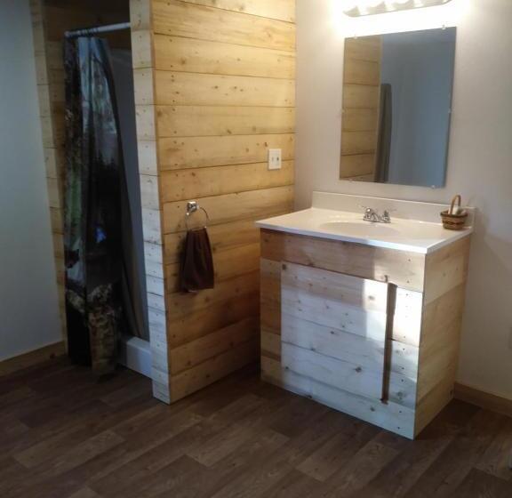 Whispering Winds Retreat B&b