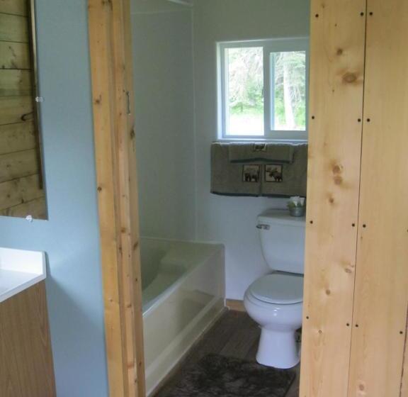 Whispering Winds Retreat B&b