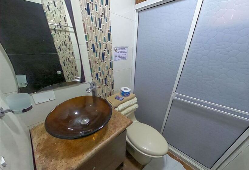 ユースホステル Apartamentos Isla Tropical