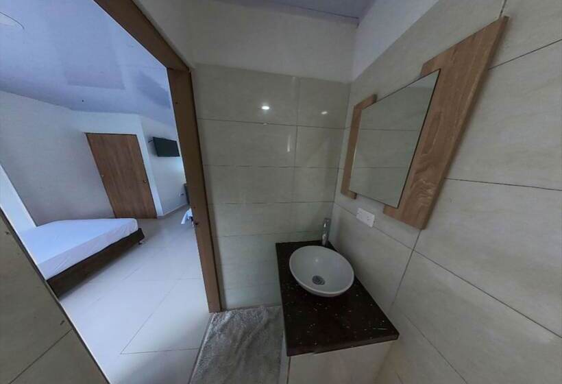 ユースホステル Apartamentos Isla Tropical