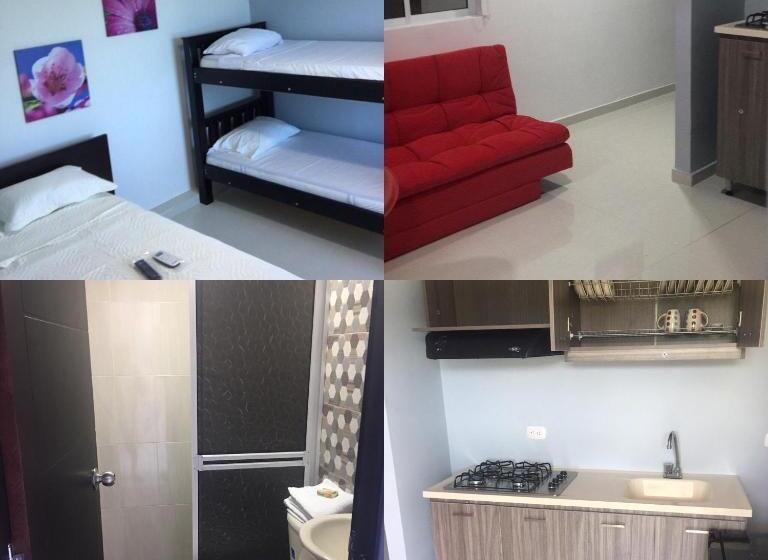 ユースホステル Apartamentos Isla Tropical