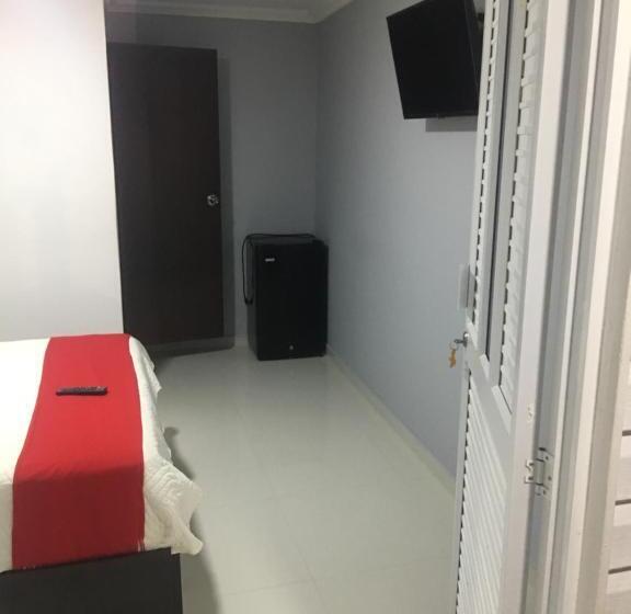 ユースホステル Apartamentos Isla Tropical