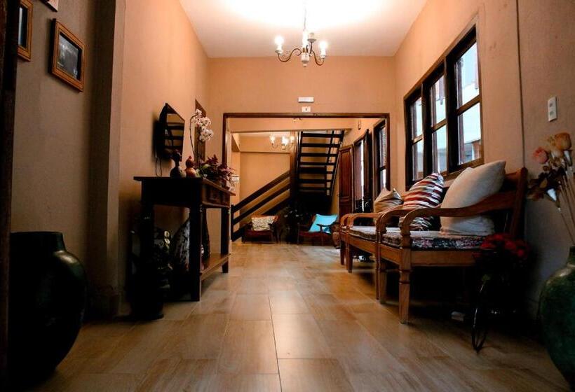 Общежитие Pousada Da Sirlei