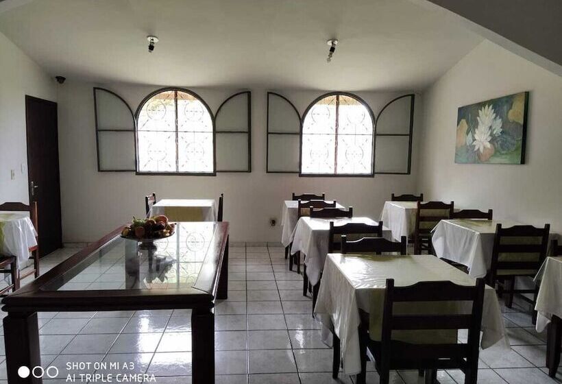 فندق Jacarezinho Palace