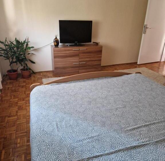 بنسيون Guesthouse Irac