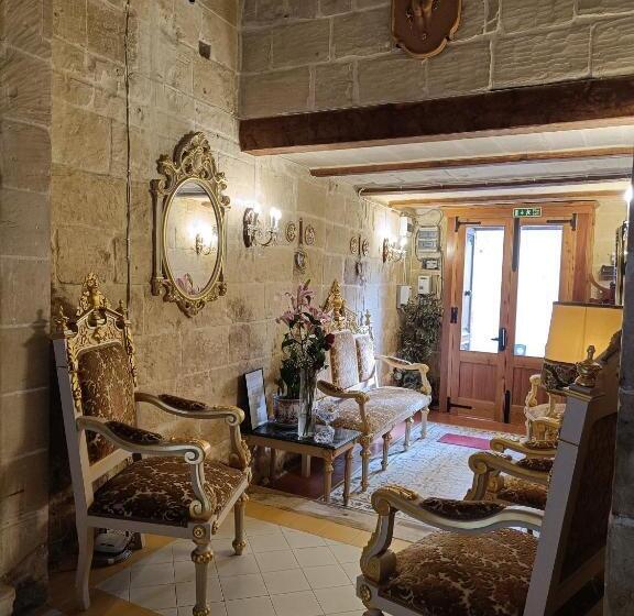 پانسیون Villa Vittoria