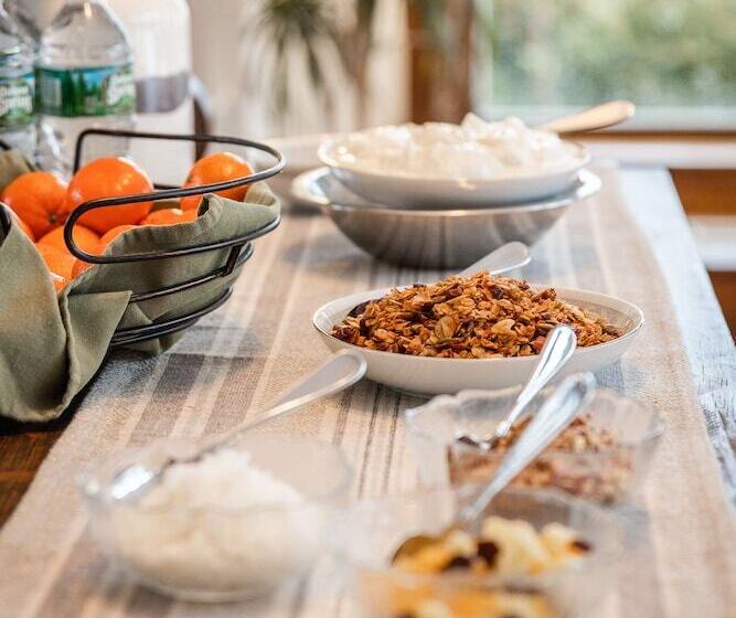 Spouter Inn Bed & Breakfast