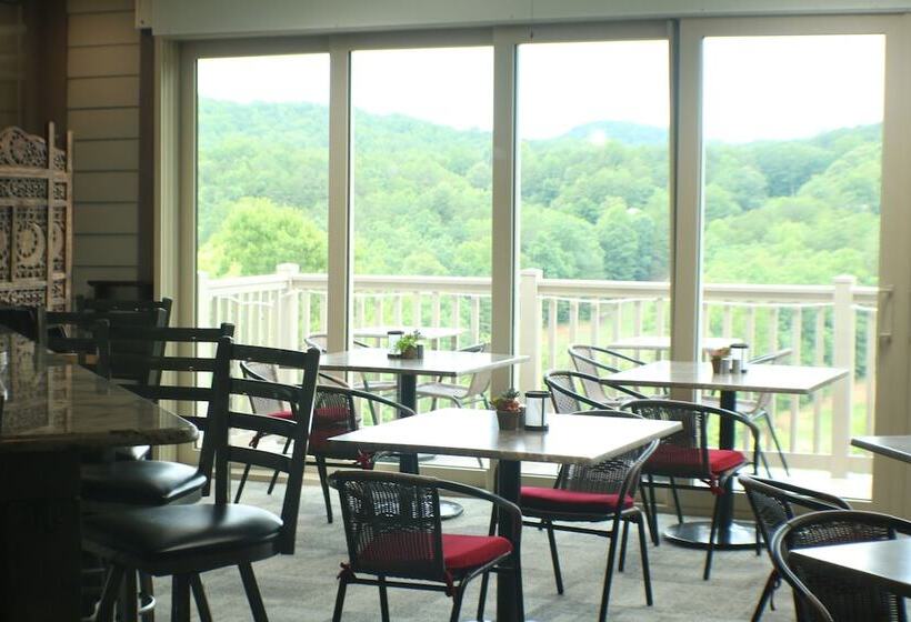 Valhalla Resort
